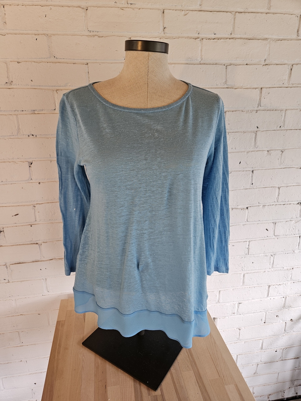 Ralph Lauren 100% Linen Top Knit 3/4 Length Sleeves Blouse in Light Blue